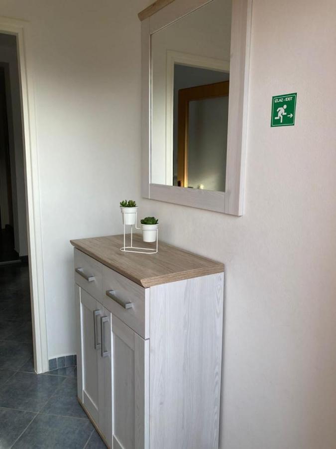 Apartment Danijela Vodice Esterno foto